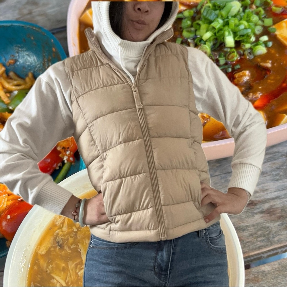 Cream Beige Lightweight Packable Portable Puffer Vest